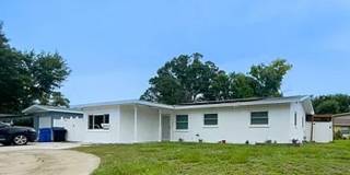 Stylish Heated Pool House  Near the Beach Gallery 25
