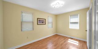 2712 SHERMAN Avenue NW Gallery 23