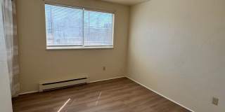 Green area 3 Bedroom 2 Bath with Garage Gallery 15