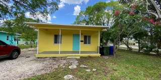 Freshly painted 2/1 block house with central A/C Gallery 1