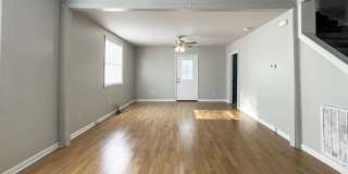 PRELEASING for AUGUST! Close to Campus Gallery 35