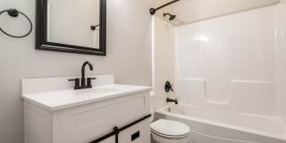 Charming 4 Bedroom For Rent. Gallery 20
