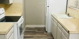 Beautiful patio townhouse for rent with carport, single level living Gallery 4
