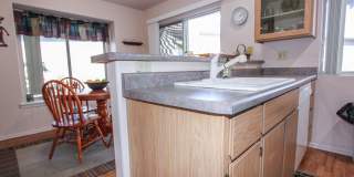 Partially Furnished 2 bedroom 2 bath condo Gallery 10