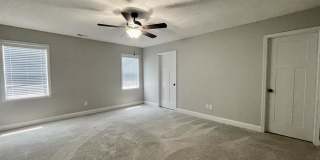 80 E. Lakeview Drive Gallery 13