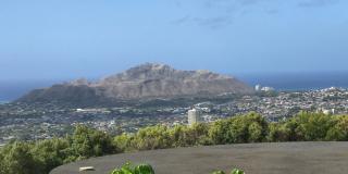 Waialae Iki, large family home 4 bedroom, 4 baths, 2 car garage Gallery 4