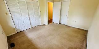 3 Bedroom 2.5 Bath Townhouse Gallery 20