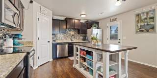 well-kept 3-bedroom, 2-bathroom home Gallery 1