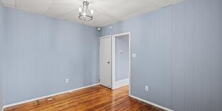 534 BERGEN Street Gallery 8