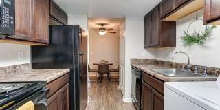 Emerald Square Villas Gallery 13