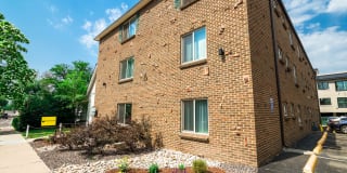 South Washington St Apts Gallery 12