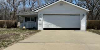 Updated 3BR Home with Laminate Flooring Throughout  Spacious Yard Gallery 1