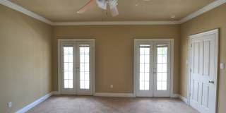 Charming New Orleans Style Townhouse in Gated Community on LSU bus route Gallery 3