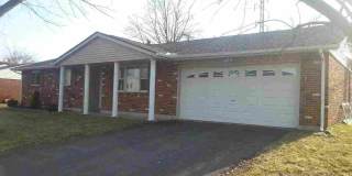 Beautiful, spacious 3 bed 2 bath home in Englewood Gallery 1
