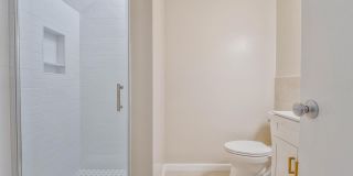 311 MAPLE AVE W #C Gallery 19