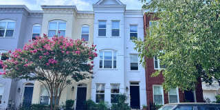 Capacious Cardozo 3BR/2.5BA Townhome with a Deck and Private Parking Capacious Cardozo 3BR/2.5BA Townhome with a Deck and Private Parking Gallery 1