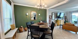 Spacious Townhome in Central Location! Gallery 5
