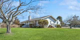 22 Meadow Lane Gallery 2