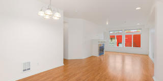 2 Bedroom 1.75 Bath Condo - Seattle Gallery 6