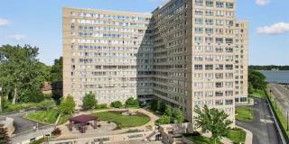 8900 E JEFFERSON Avenue Gallery 1