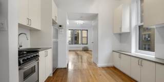 308 West 82nd Street Gallery 1