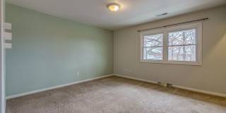1915 Sussex | Townhouse | 2 Bedroom 1.5 Bath | 07/16/2026 Gallery 14