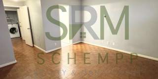 Updated 2BR/2BA on Bardstown Road with all utilities included now available! Gallery 6