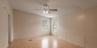 1323 Avenue E Gallery 10