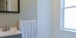 Cozy 3 Bed in Whitman Gallery 19