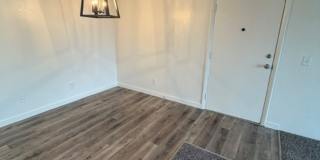 2 bed/1 bath apartment in Golden Gallery 4
