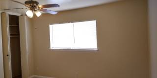 COZY DUPLEX, NEAR SHOPPING & 281! Gallery 17