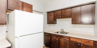 2414 N KILBOURN Avenue Gallery 3