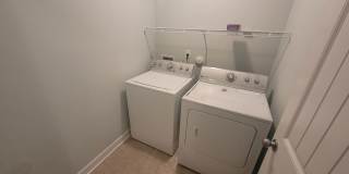 Stunning 4 Bedroom, 2.5 Bath Home Just 3 Blocks to Chesapeake Bay Gallery 57