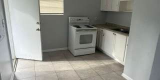 1305 W 6th St #1-4 Gallery 9