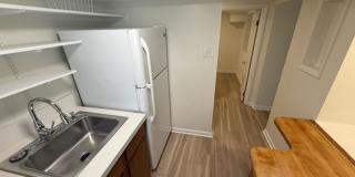 *DREAM LOCATION* 6BR Completely Renovated Duplex Gallery 53