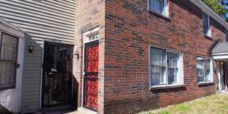 Updated 2 Bedroom 1.5 Bath Townhome Gallery 1