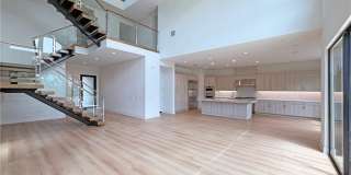 161 Apron Gallery 13