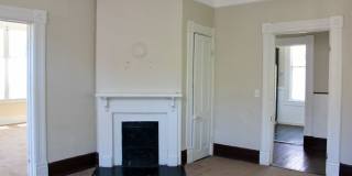 2 bed / 1.5 bath on Rutledge St. Gallery 11