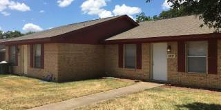 2/1 Duplex Available For Prelease! Gallery 1