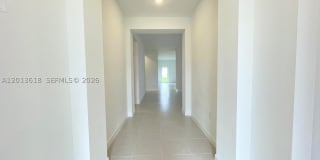 863 SE 26th Ter Gallery 4