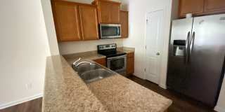 Room in 4 Bedroom Home at Haskell Dr Gallery 1