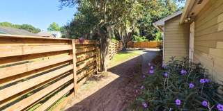 Prime Location! 4-Bedroom Home with Fenced Yard – Minutes from I-95 & Kings Bay Gallery 11