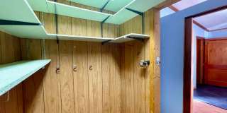 Very Unique 5 Bedroom Home on Large Lot Gallery 28