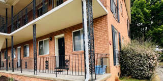 Affordable 2 Bed/1 Bath Apartment Affordable 2 Bed/1 Bath Apartment Gallery 1