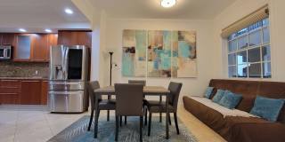 Luxury Apartment Right On The Beach In Lauderdale By The Sea!!! Seasonal rental Gallery 6