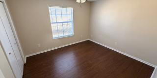 2521 Pearl Street Gallery 6