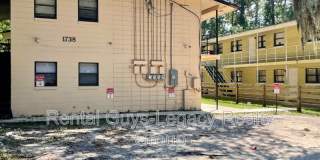 1738 Wright Avenue Gallery 17
