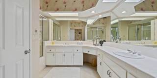 259 Vista Royale Circle W Gallery 28
