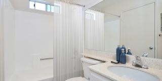 Riverpark apartment homes Gallery 65