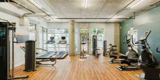 2121 Belmont Gallery 13